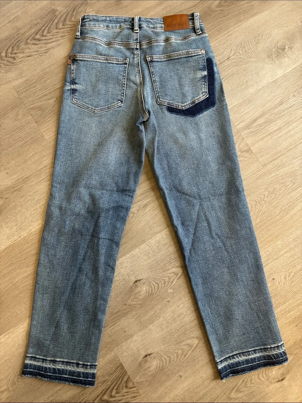 NWOT Judy Blue Medium Wash Distressed Boyfriend Jeans
